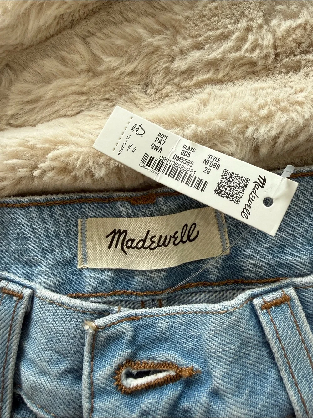Madewell The Perfect Vintage Distressed Jeans